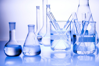 藍色背景上的試管